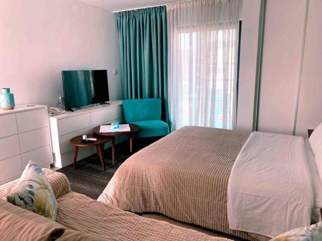 Victoria Suites Paphos Extérieur photo