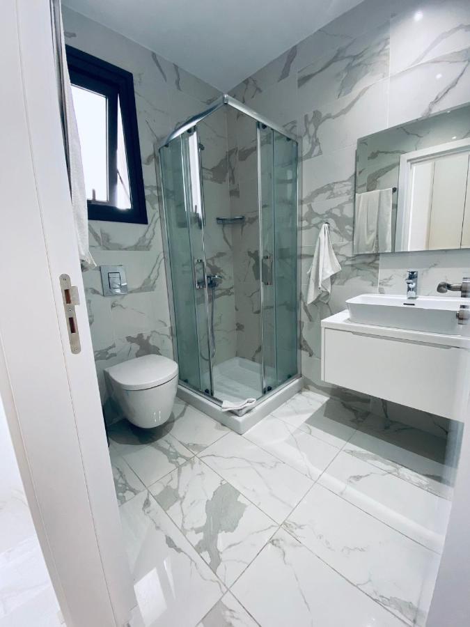 Victoria Suites Paphos Extérieur photo