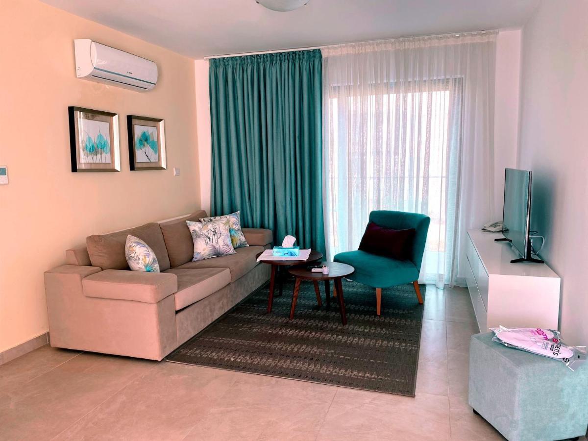 Victoria Suites Paphos Extérieur photo